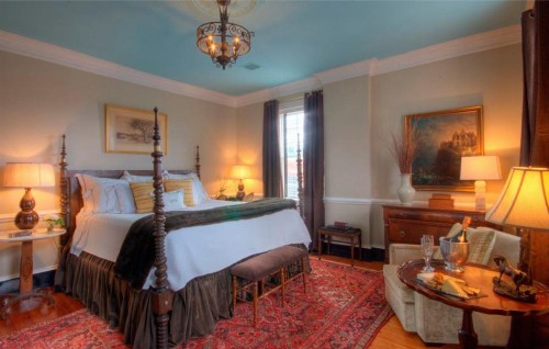 Inn at Court Square - image 8