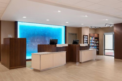 Fairfield Inn & Suites by Marriott Charlottesville Downtown/University Area - image 2