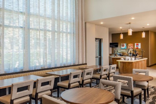 Staybridge Suites Charlottesville Airport an IHG Hotel - image 20