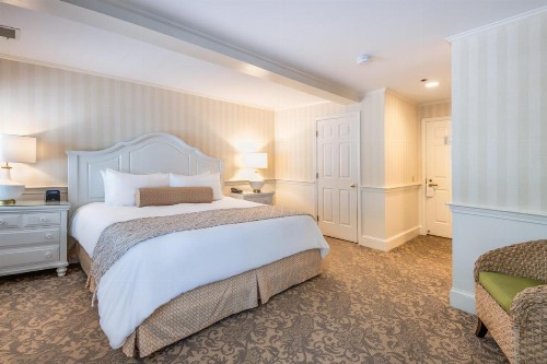 Chatham Wayside Inn - image 22