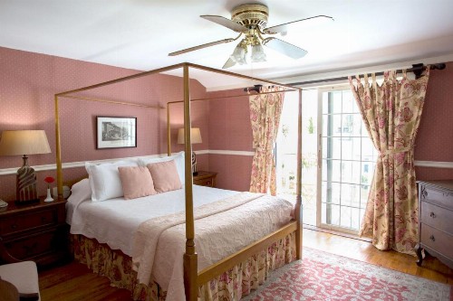 Queen Anne Inn - image 40