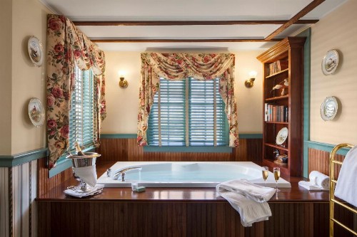 Captain's House Inn - image 15