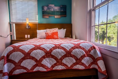 Surfside Inn Chatham - image 27