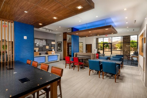 Holiday Inn Express & Suites Chatsworth an IHG Hotel - image 38
