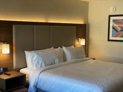 Holiday Inn Express & Suites Chatsworth an IHG Hotel - image 39