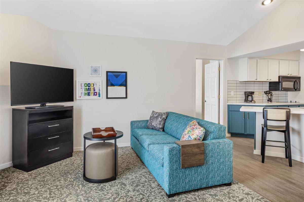 Sonesta ES Suites Chatsworth - main image