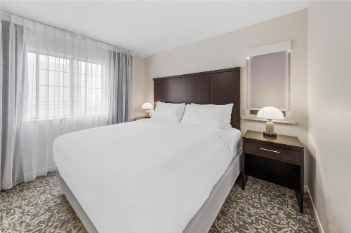 Sonesta ES Suites Chatsworth - image 33
