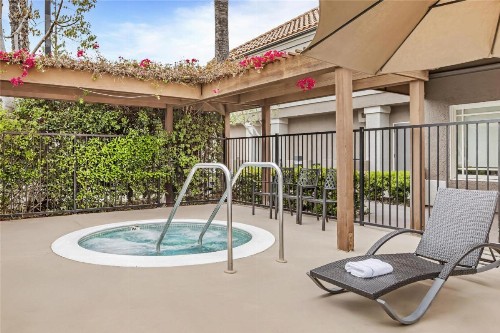 Sonesta ES Suites Chatsworth - image 5