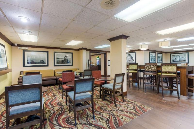 Quality Inn - Hamilton Place - image 7