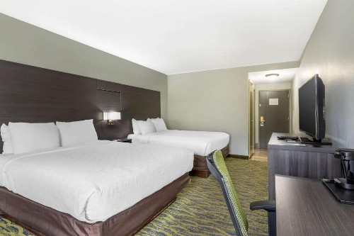 Clarion Inn near Lookout Mountain - image 22