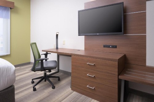 Holiday Inn Express Hotel & Suites Chattanooga Downtown an IHG Hotel - image 12