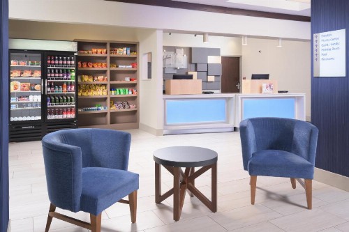 Holiday Inn Express Hotel & Suites Chattanooga Downtown an IHG Hotel - image 29