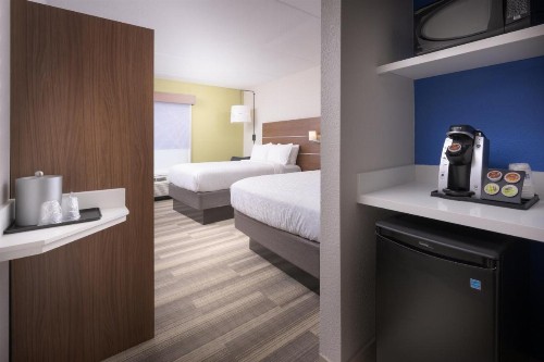 Holiday Inn Express Hotel & Suites Chattanooga Downtown an IHG Hotel - image 5