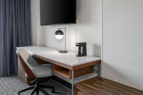 Courtyard by Marriott Chattanooga Downtown - image 11