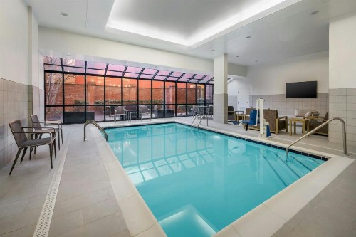 Courtyard by Marriott Chattanooga Downtown - image 13