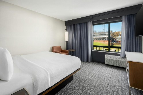 Courtyard by Marriott Chattanooga Downtown - image 18
