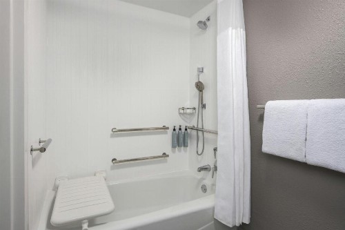 Courtyard by Marriott Chattanooga Downtown - image 43