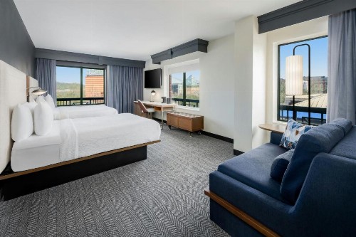 Courtyard by Marriott Chattanooga Downtown - image 5