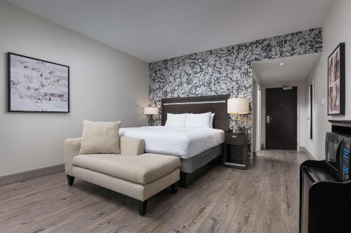 Hampton Inn & Suites Chattanooga Downtown - image 10