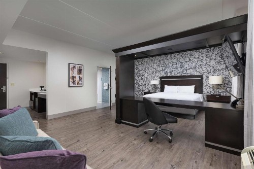 Hampton Inn & Suites Chattanooga Downtown - image 8