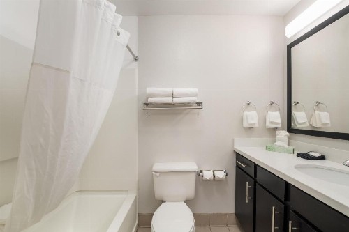 Mainstay Suites Chattanooga - image 13