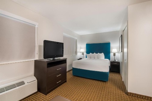 Mainstay Suites Chattanooga - image 21