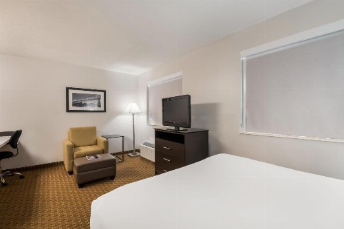 Mainstay Suites Chattanooga - image 22