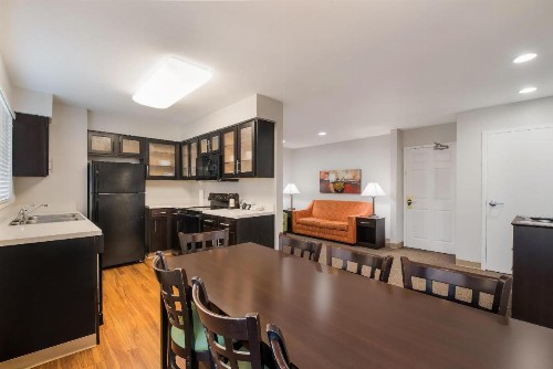 Mainstay Suites Chattanooga - image 30