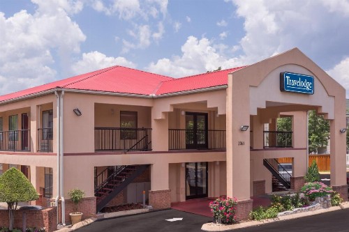 Travelodge by Wyndham Chattanooga/Hamilton Place - image 2