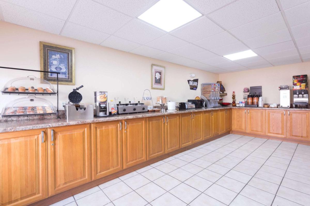Travelodge by Wyndham Chattanooga/Hamilton Place - image 5