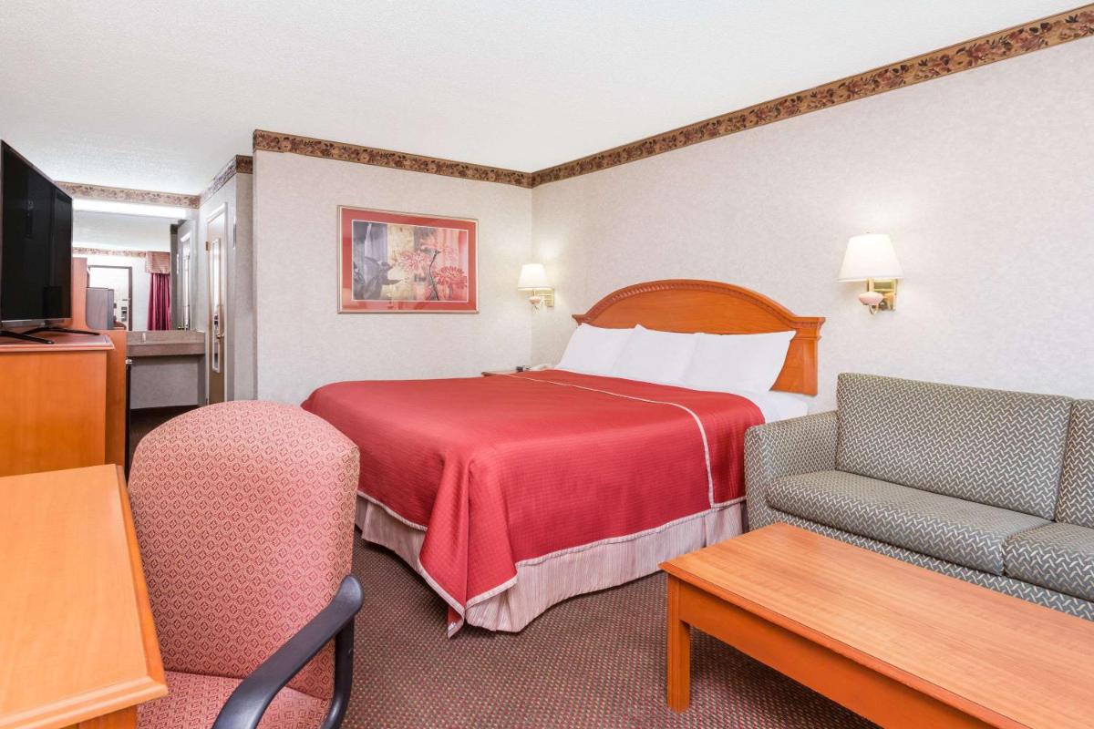 Travelodge by Wyndham Chattanooga/Hamilton Place - image 6