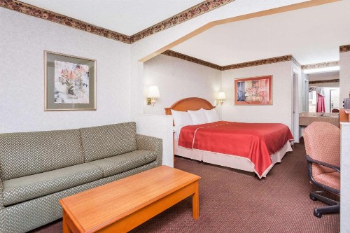 Travelodge by Wyndham Chattanooga/Hamilton Place - image 8