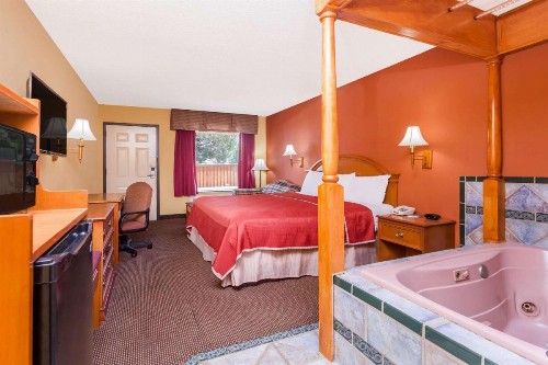 Travelodge by Wyndham Chattanooga/Hamilton Place - image 9