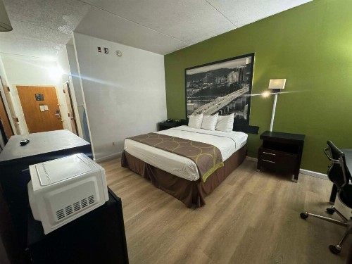 Super 8 by Wyndham Chattanooga/Hamilton Place - image 32