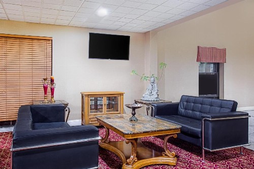 Super 8 by Wyndham Chattanooga/Hamilton Place - image 33