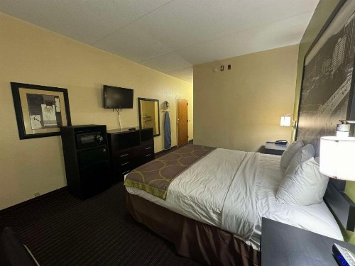 Super 8 by Wyndham Chattanooga/Hamilton Place - image 42