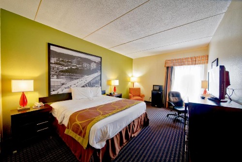 Super 8 by Wyndham Chattanooga/Hamilton Place - image 6