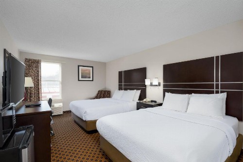 SureStay Plus Hotel by Best Western Chattanooga/ Hamilton Place