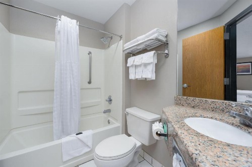 SureStay Plus Hotel by Best Western Chattanooga/ Hamilton Place - image 11