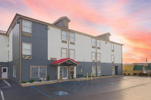 SureStay Plus Hotel by Best Western Chattanooga/ Hamilton Place - image 6