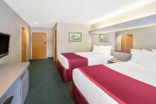 Microtel Inn by Wyndham Chattanooga Hamilton Place - image 9