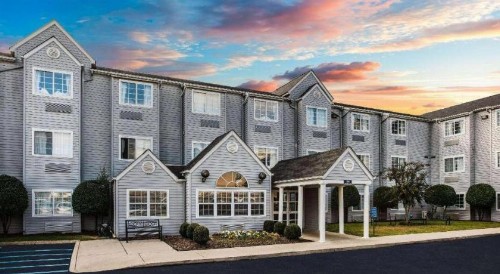 Microtel Inn by Wyndham Chattanooga Hamilton Place - image 2