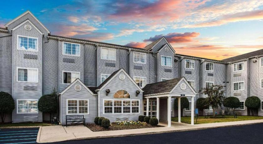 Microtel Inn by Wyndham Chattanooga Hamilton Place - image 2