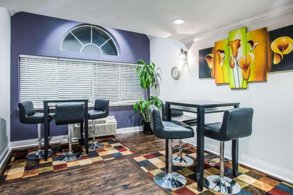 Microtel Inn by Wyndham Chattanooga Hamilton Place - image 3