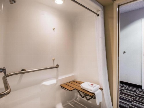 Microtel Inn by Wyndham Chattanooga Hamilton Place - image 4