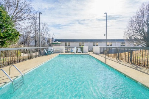 Knights Inn Chattanooga - image 2