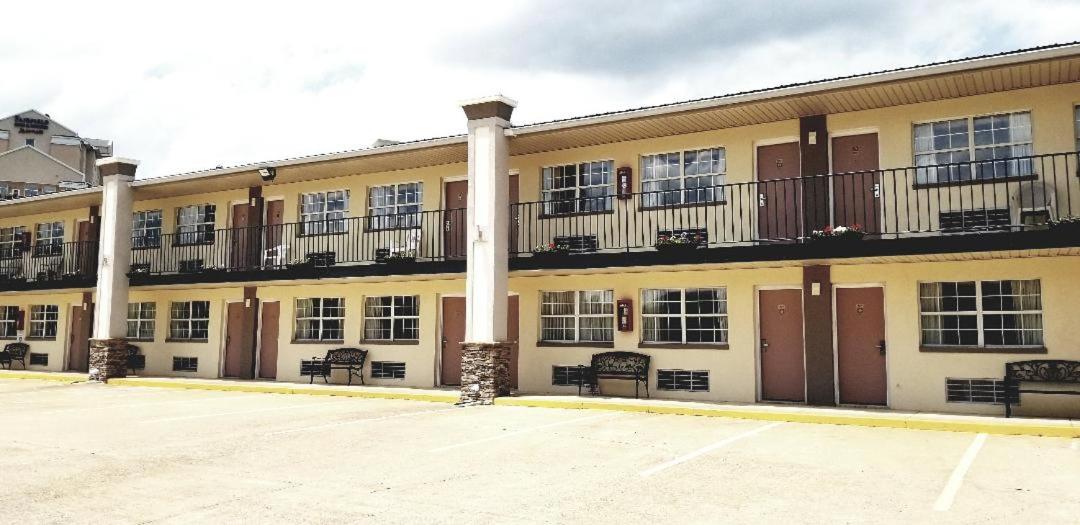 Knights Inn Chattanooga - image 4