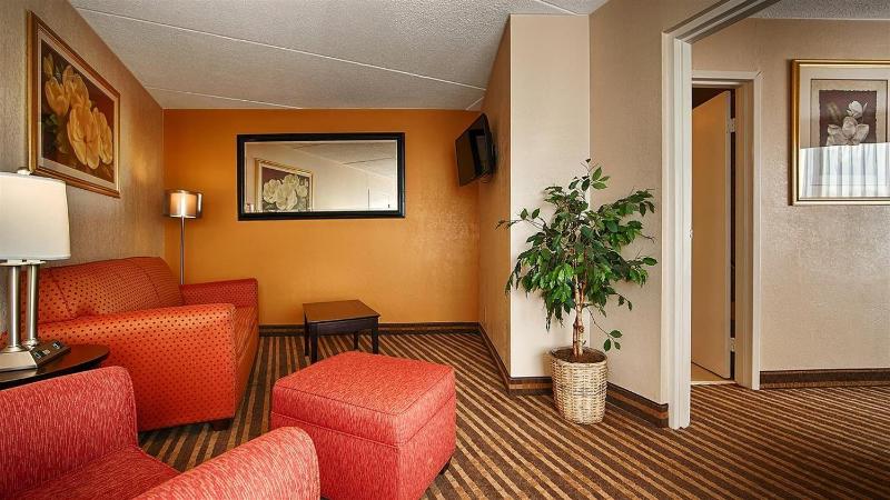 Best Western Heritage Inn - Chattanooga - image 7