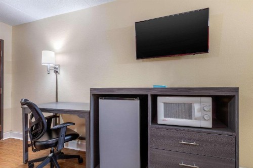 Econo Lodge Chattanooga - image 16