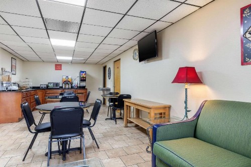 Econo Lodge Chattanooga - image 21